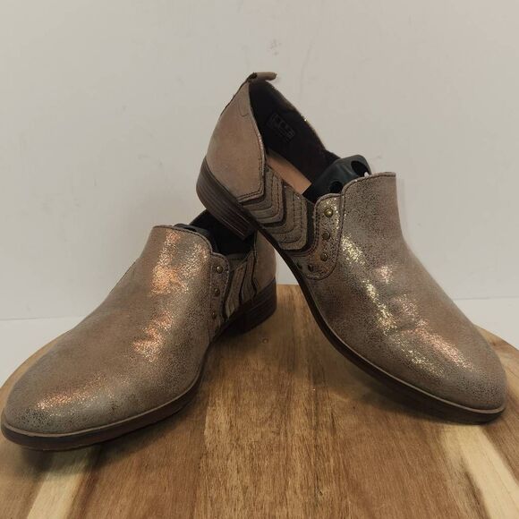 Clarks Women's Trish Bell Bootie Size 9M Copper Color - Picture 7 of 11